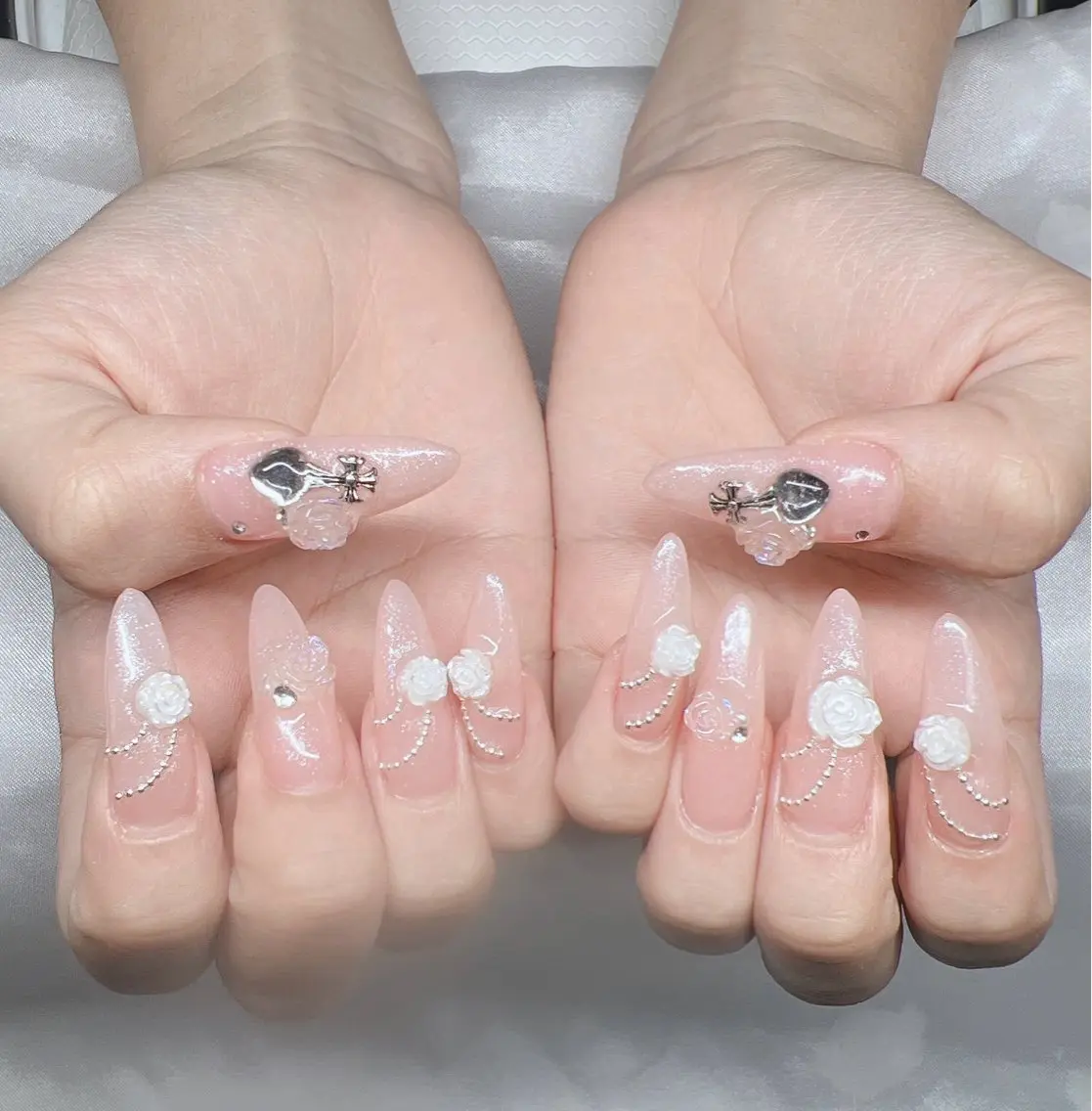 ネイル オーロラネイル チークネイル 長さ出し フットネイル フレンチネイル ハンドネイル Lee Nails チップ長さだし専門店のネイルデザイン