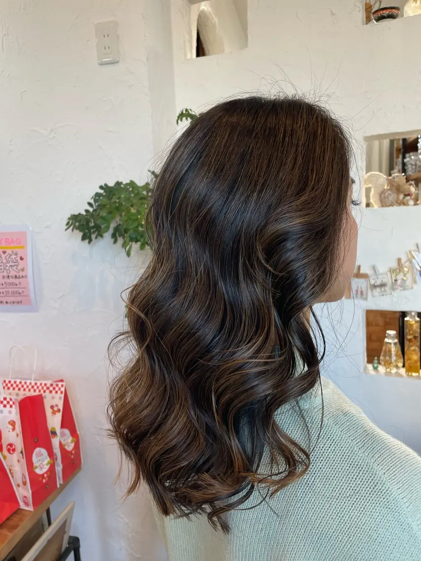 ロング カラー ハイライトカラー 外国人風カラー ハイライト ヘアカラー 🌸小掛🌸 豊橋外国人風カラーのヘアスタイル