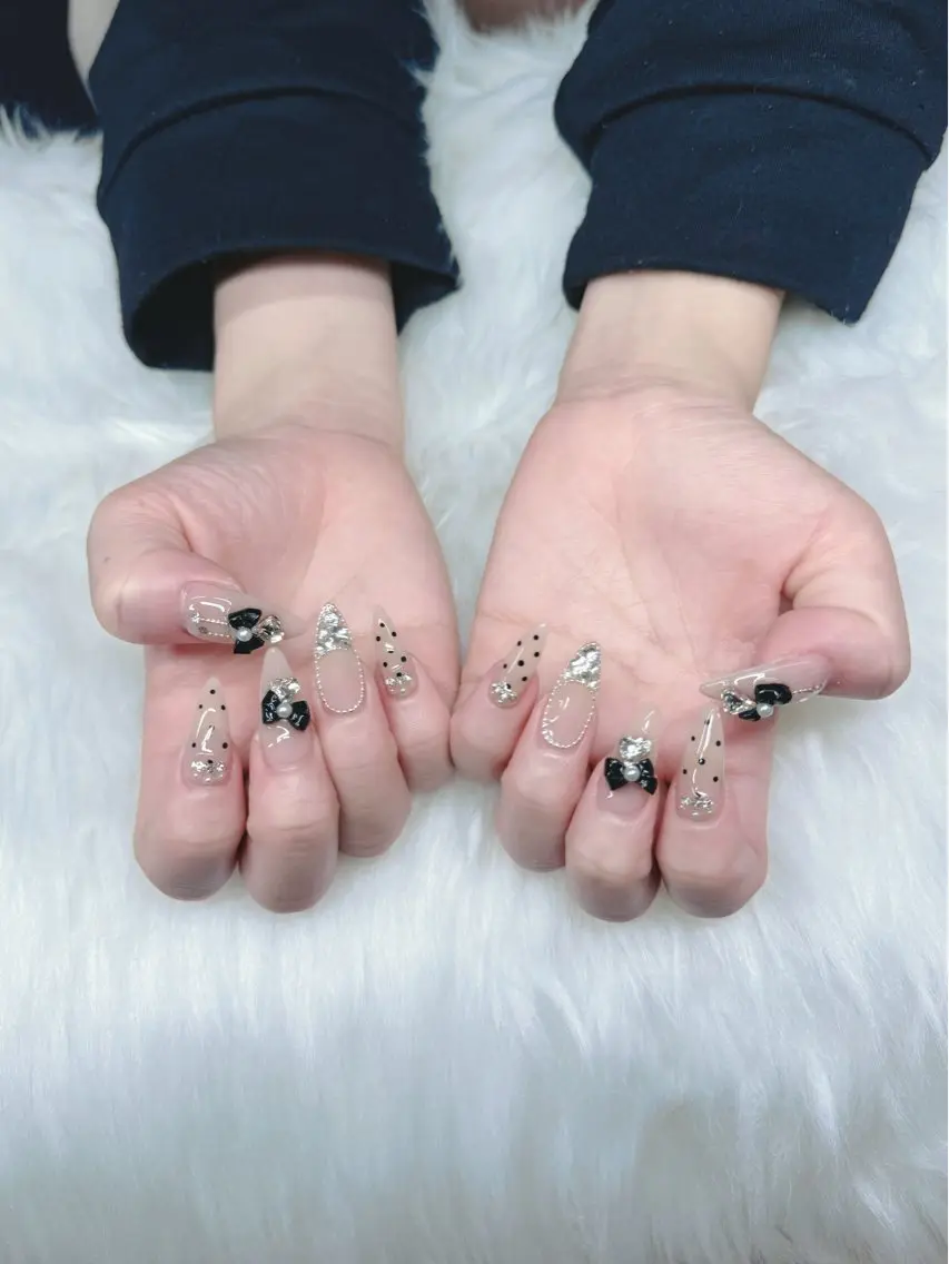 ネイル ジェルネイル 韓国ネイル 持ち込み ワンホンネイル ハンドネイル GOHOUBI Nail 心斎橋店のネイルデザイン