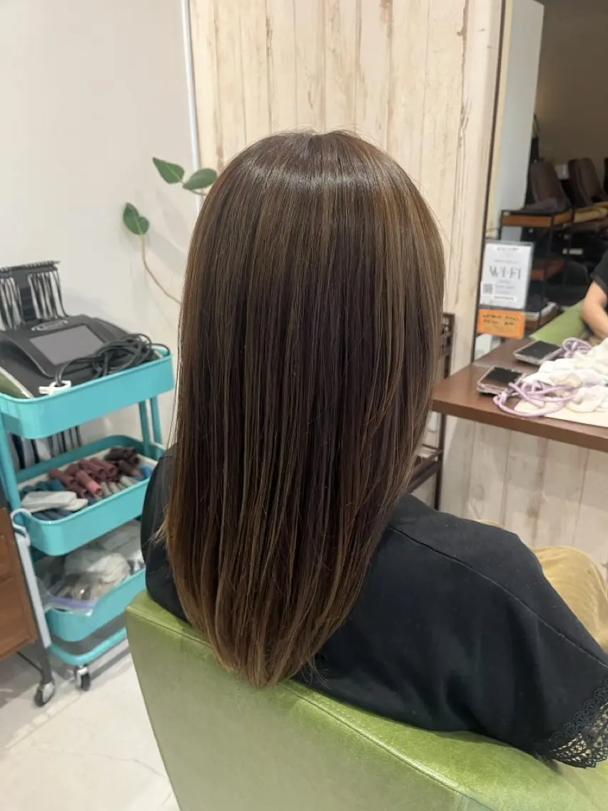 カラー グレージュ ハイライトカラー 🌷 おとはのヘアスタイル