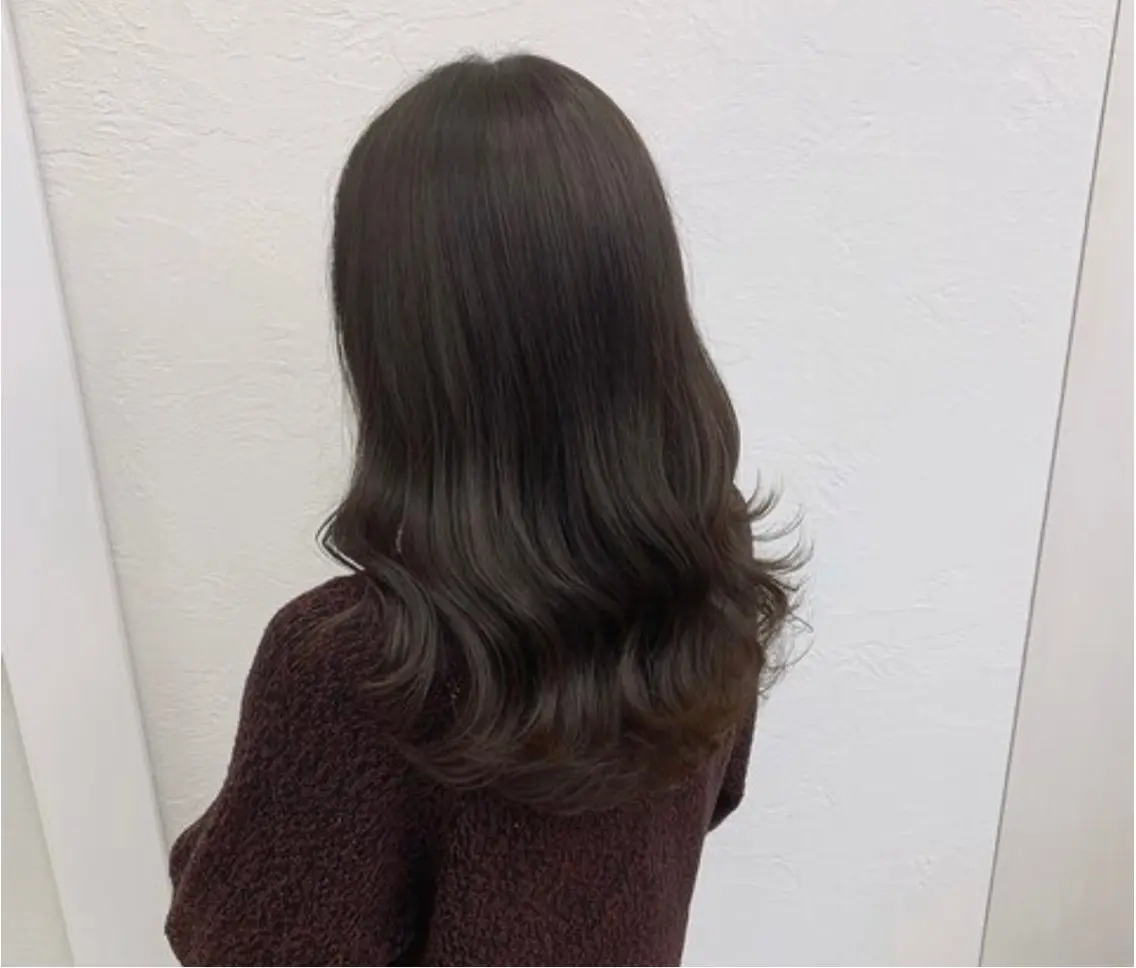 セミロング 梶 久菜乃のヘアスタイル