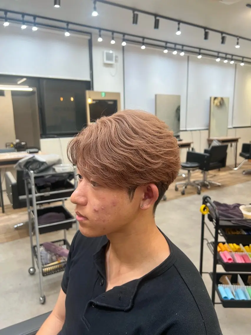 カラー メンズ ベージュカラー ミルクティーベージュ メンズ特化🪽 川島豪瑠のヘアスタイル