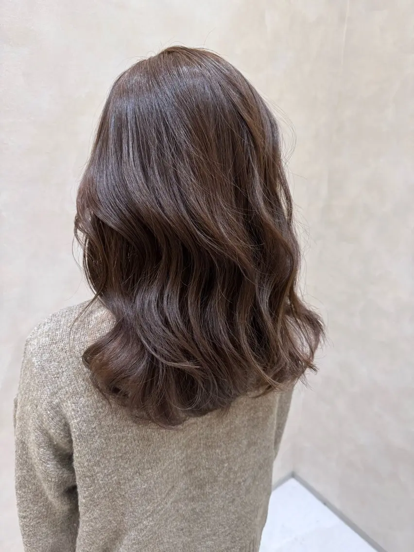 ミディアム カット ヘアカラー トリートメント 酸性ストレート 青木優磨のヘアスタイル