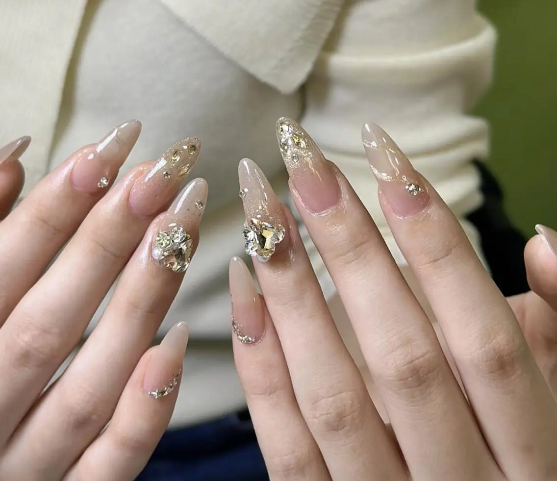 ネイル ハンドネイル Pure&Rich Nailのネイルデザイン