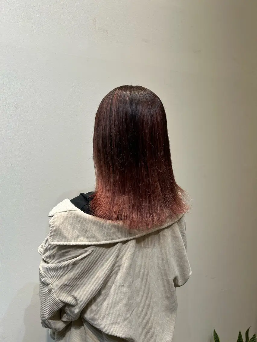 ミディアム カラー ブリーチ ピンクカラー ヘアカラー LOA Ririのヘアスタイル