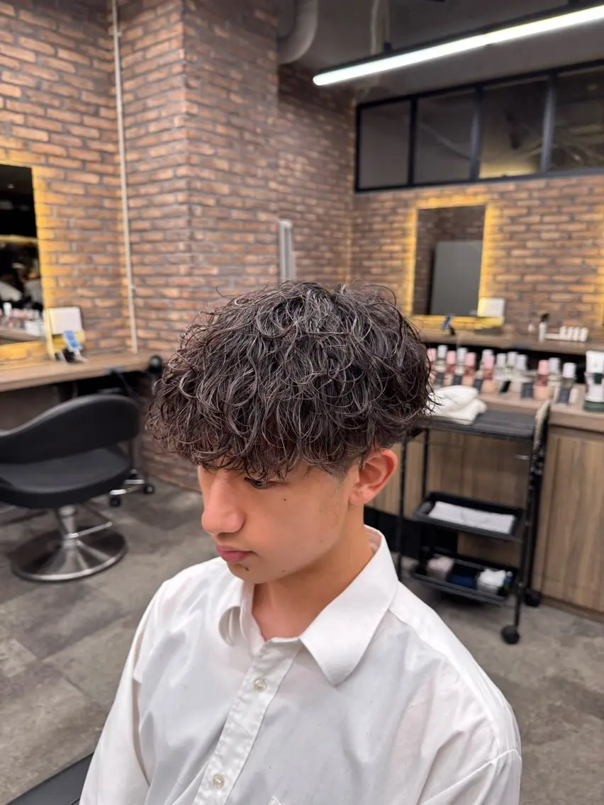 パーマ メンズ カット パーマ ツイスパ/シャドウ MANARUのヘアスタイル