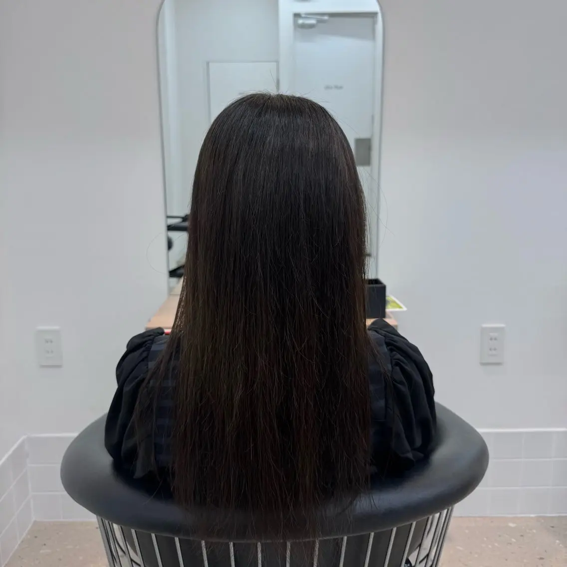 ロング カラー アッシュ アッシュブラウン ブラウンカラー ヘアカラー トリートメント 内田 愛莉のヘアスタイル