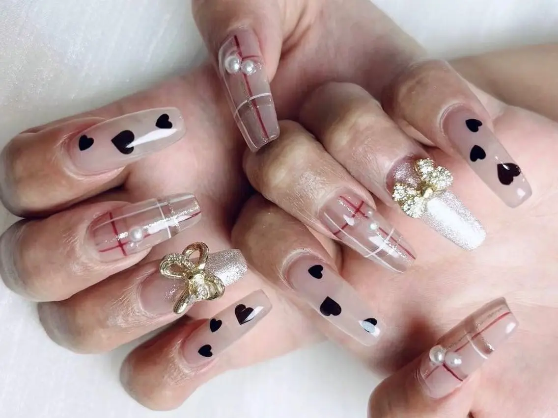 ネイル アートネイル フラワーネイル フットネイル ジェルネイル マグネットネイル babarla Nailのネイルデザイン