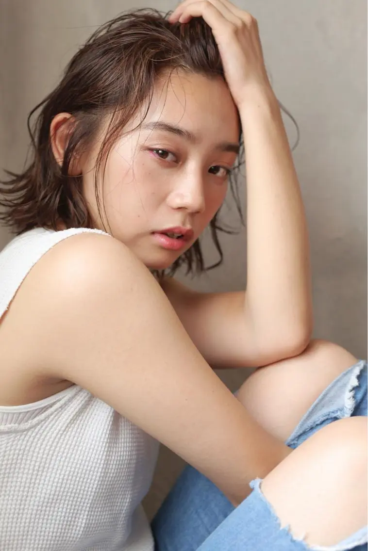 【立体感&透明感】ハイライトケアブリーチ+全体カラー+トリートメントの写真