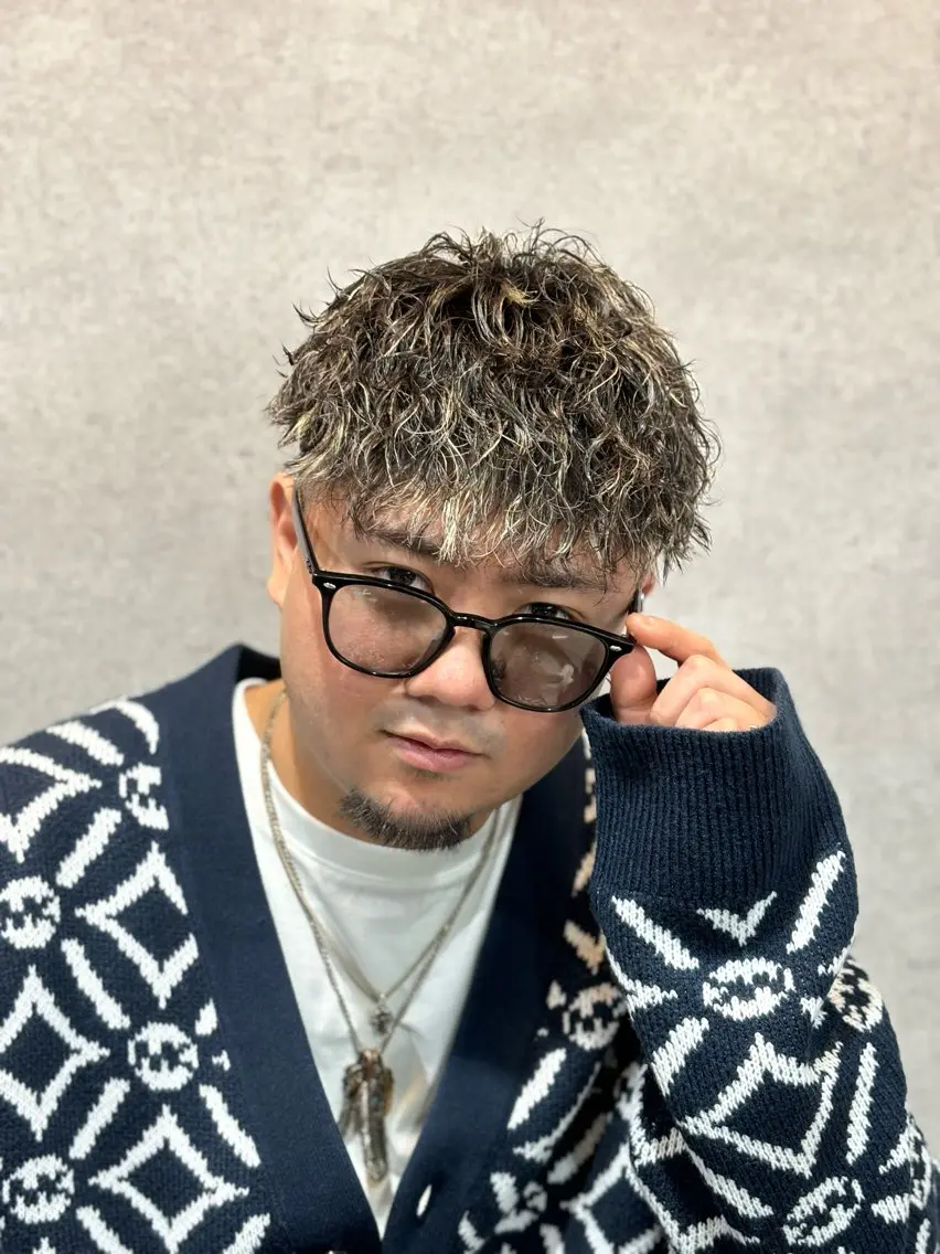 カラー パーマ メンズ メンズパーマ カット パーマ 🔥メンズカット＋ パーマの達人🔥のヘアスタイル