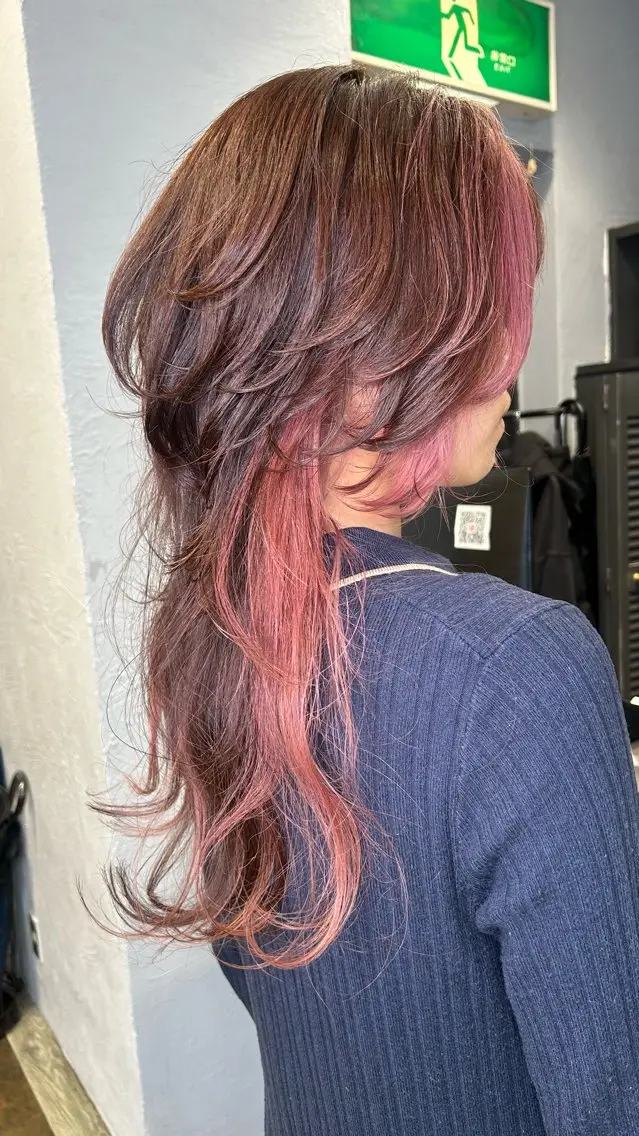 セミロング ピンクブラウン レイヤーカット ヘアカラー トリートメント Giselハヤシ ケンタのヘアスタイル