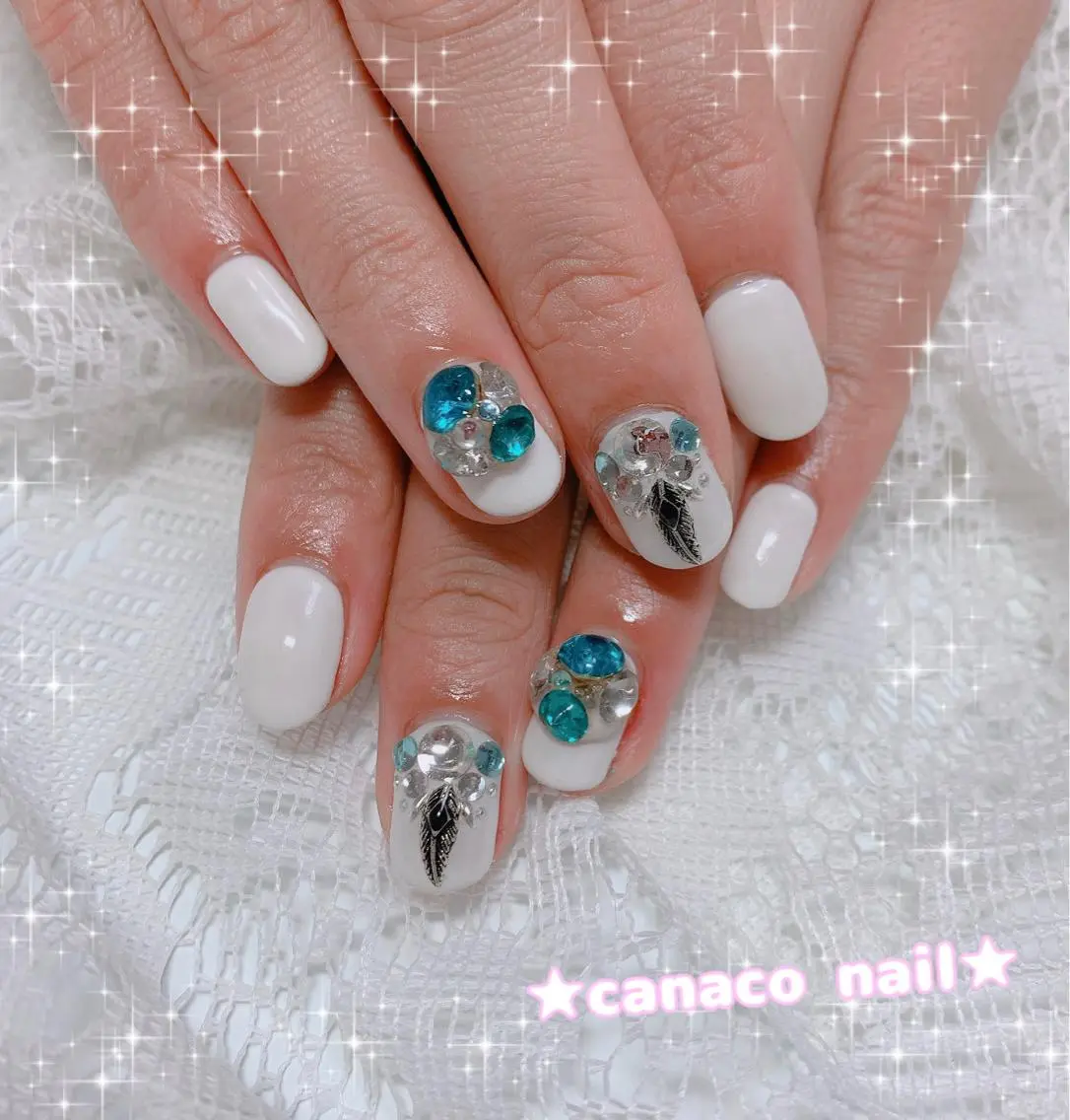 ネイル アートネイル ジェルネイル パラジェル ストーンネイル ホワイト ハンドネイル ハンドケア ベテランネイル cnc nailのネイルデザイン