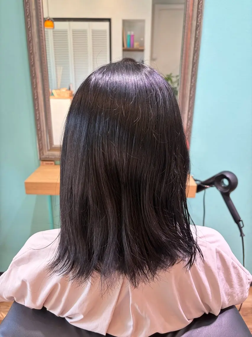 セミロング カラー 黒髪 ブルーカラー ブルーブラック ネイビーカラー 佐藤 たくみのヘアスタイル