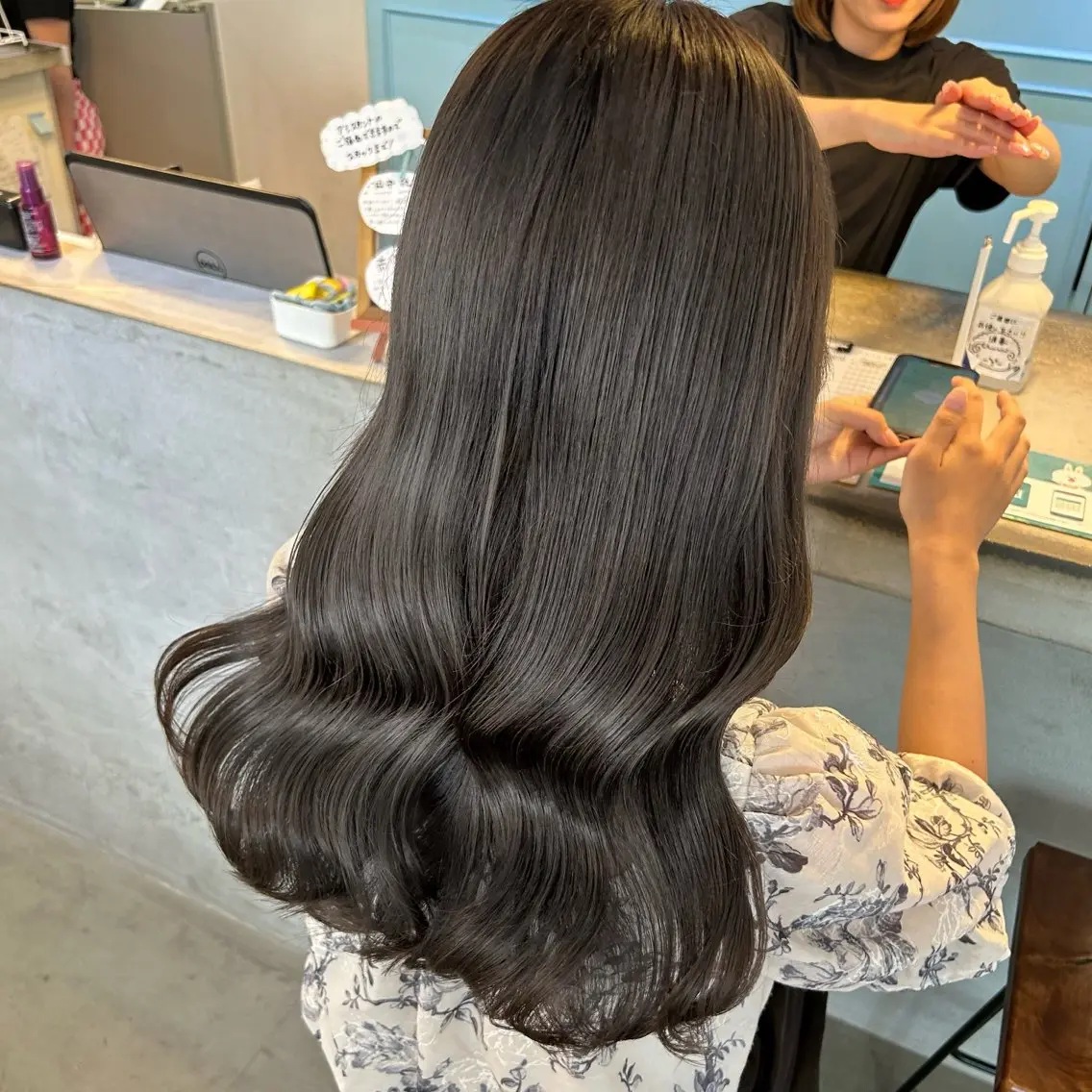 ロング カラー カット ヘアカラー 砂野 真璃奈のヘアスタイル