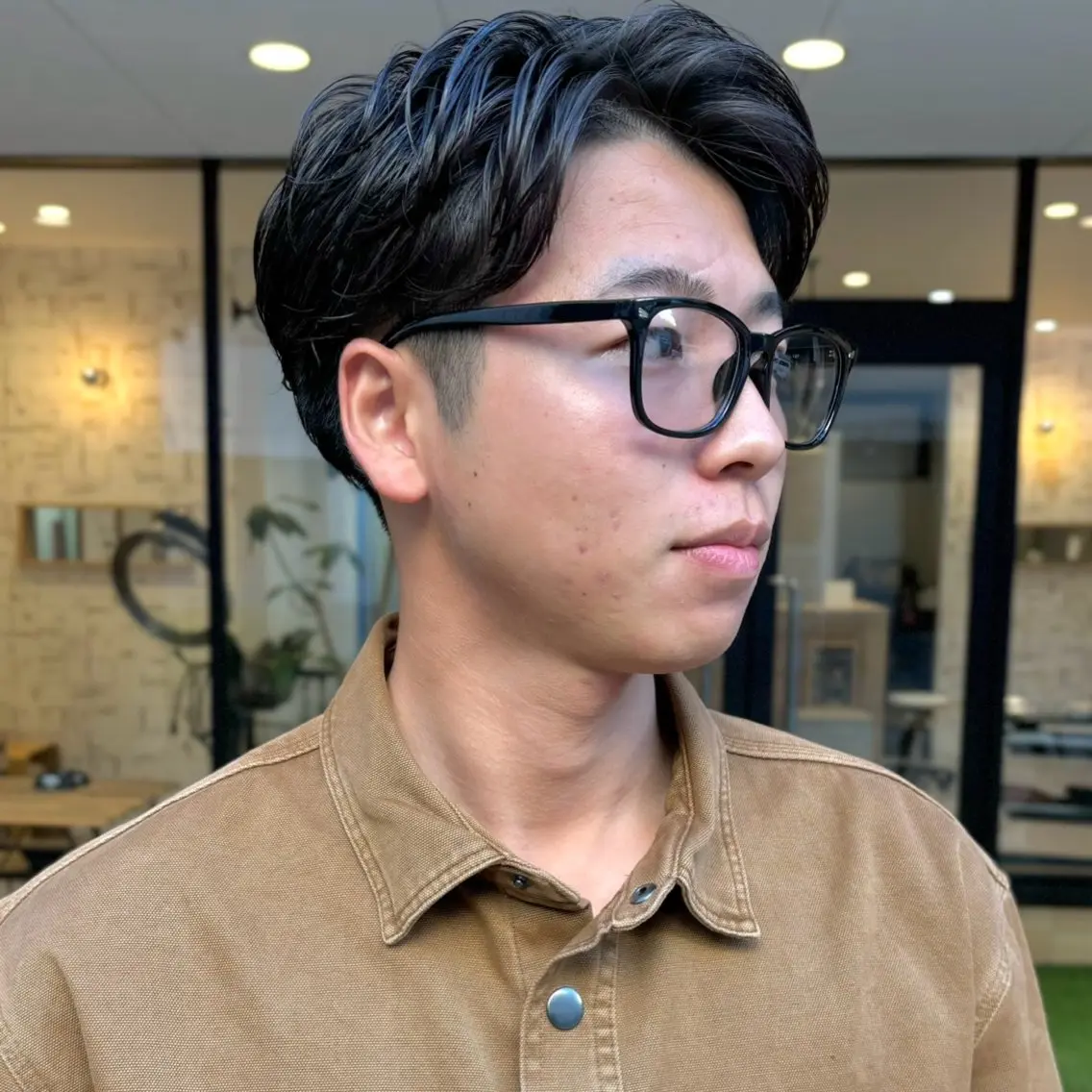 メンズ フェードカット フェザーパーマ メンズパーマ メンズショート スパイキーショート 【メンズ 特化】村斎　伶次のヘアスタイル