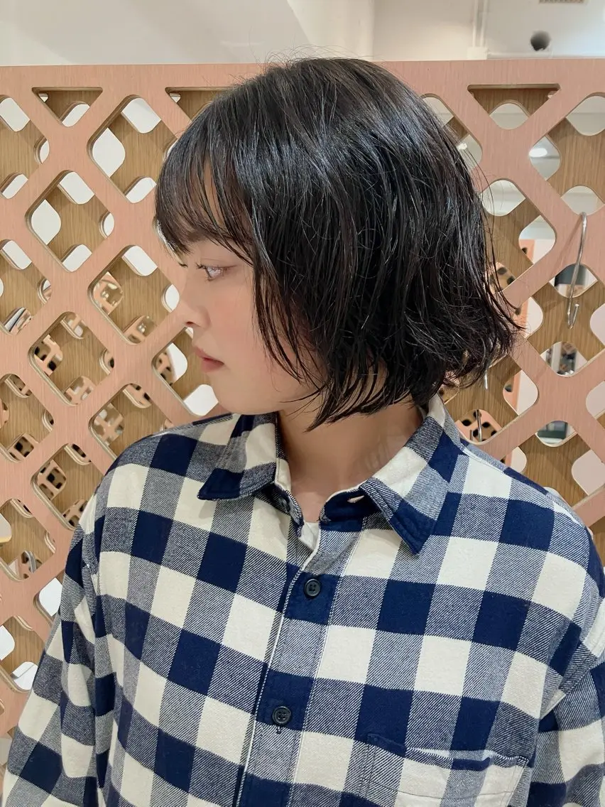 ショート パーマ ボブ くせ毛 ニュアンスパーマ カット パーマ 川間 将彦のヘアスタイル