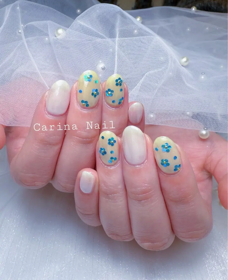 ネイル ブルー ラメ(グリッター) 春ネイル Carina Nailのネイルデザイン