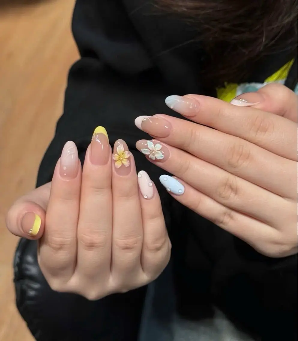 ネイル キラキラネイル マグネットネイル ぷっくりネイル 春ネイル ワンホンネイル ハンドネイル Candy Nailのネイルデザイン