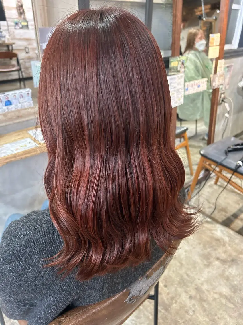 セミロング カラー ブリーチ ヘアカラー 福村 彩夏のヘアスタイル