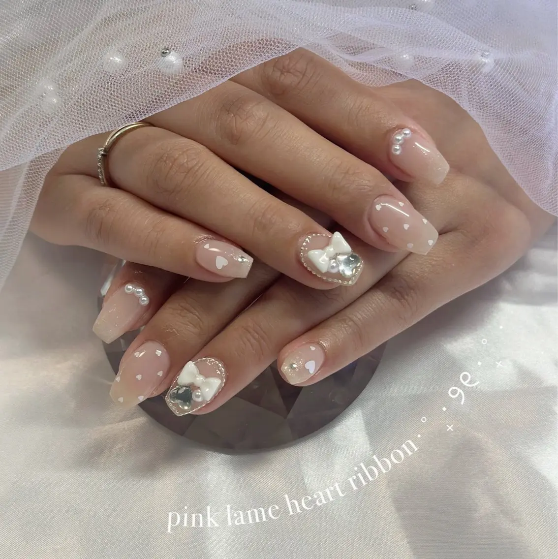 ネイル ドット ハート リボン ハンドネイル no.U nailsのネイルデザイン
