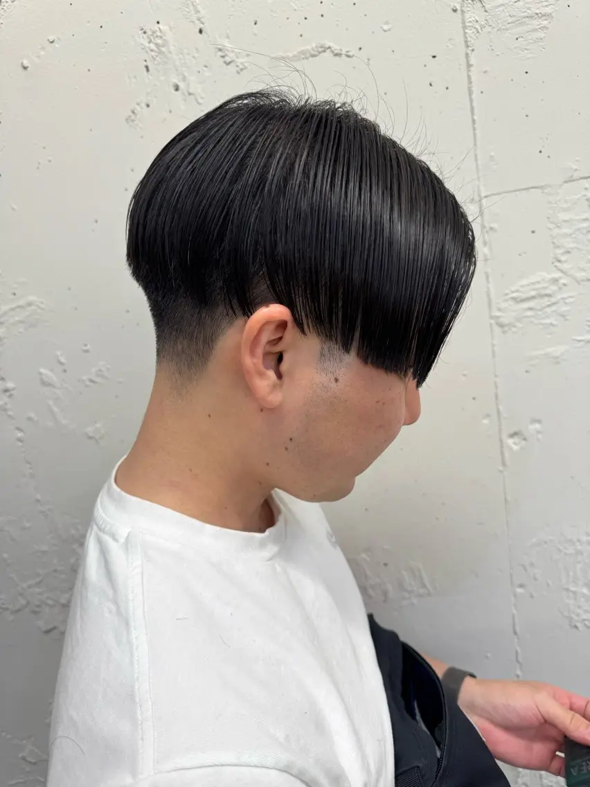 ショート メンズ センターパート ダウンパーマ フェードカット メンズハイライト メンズパーマ カット トリートメント 💈メンズ特化💈 TASUKUのヘアスタイル