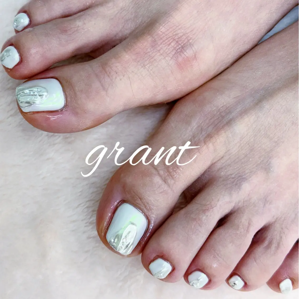 ネイル フットネイル ミラーネイル 夏ネイル フットネイル nailsalon grantのネイルデザイン