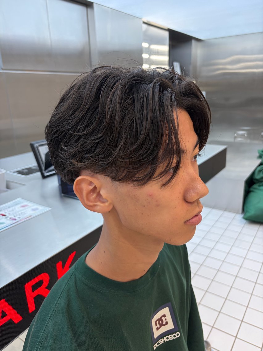 パーマ メンズ カット パーマ トリートメント fifth深山 洋夢のヘアスタイル