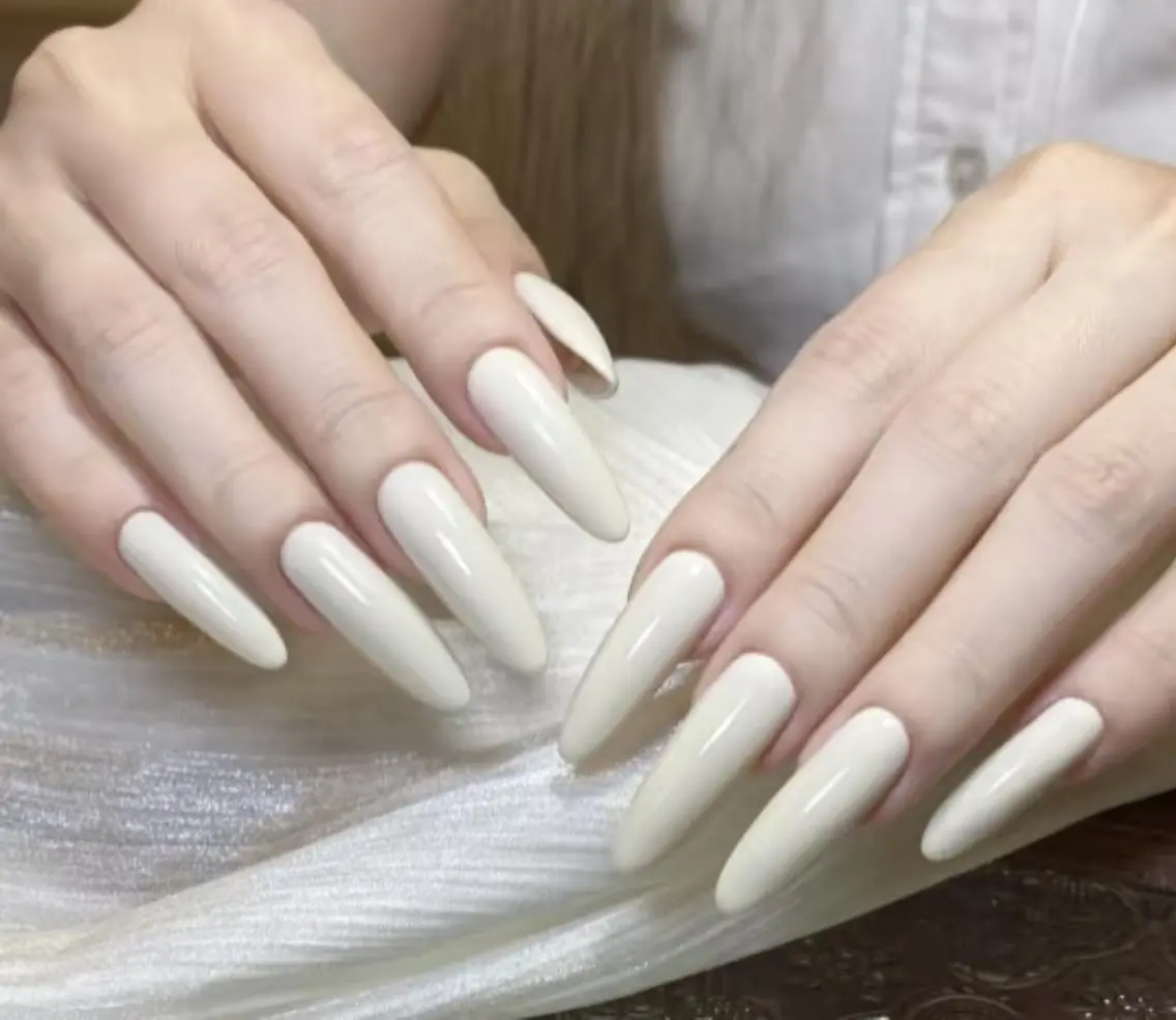 ネイル ハンドネイル 🎀 Ayaka_nailのネイルデザイン