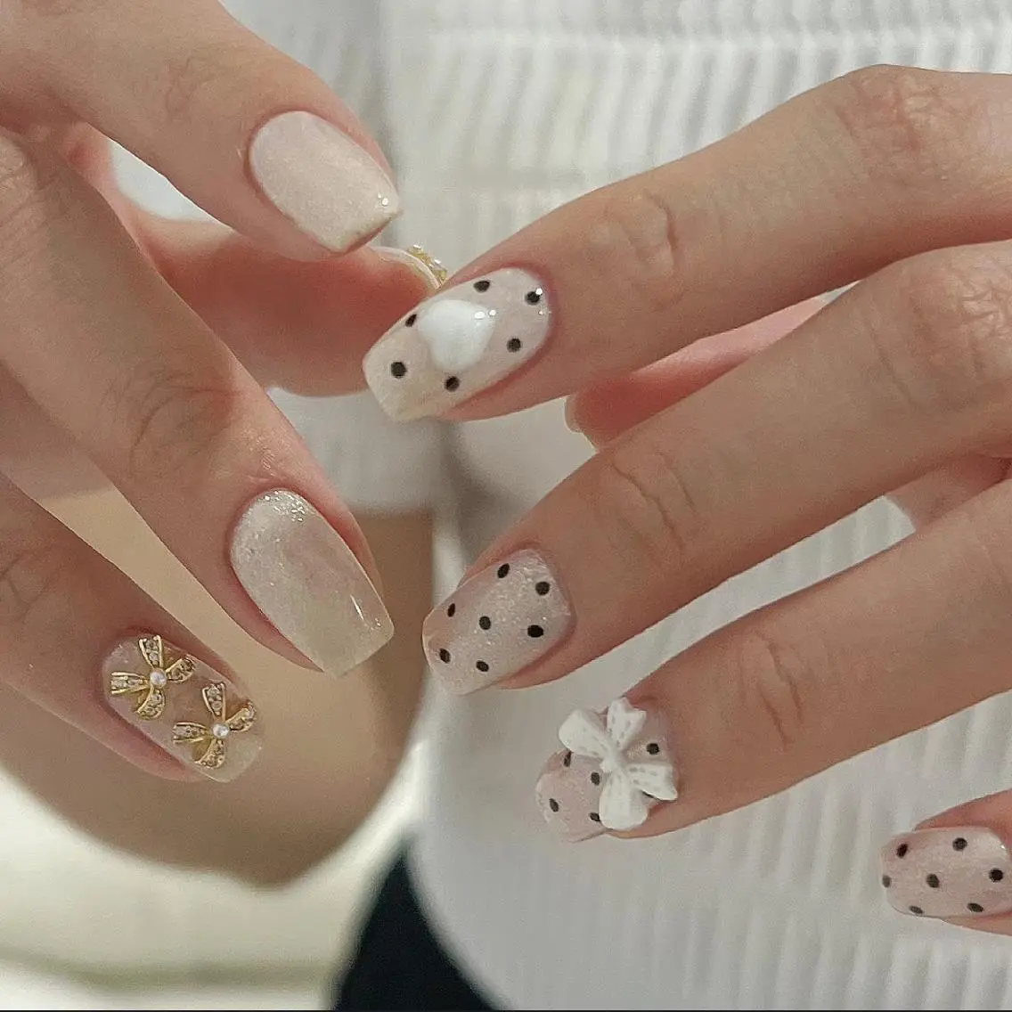 ネイル ハンドネイル 🎀 NaNa_nailのネイルデザイン