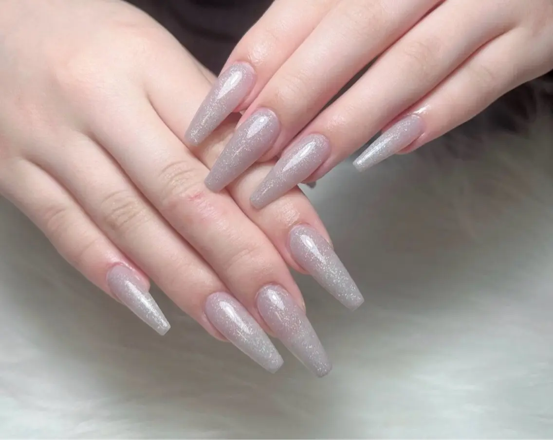 ネイル アートネイル フレンチネイル ジェルネイル グラデーション 韓国ネイル ハンドネイル Nail Kihi アミ🌷のネイルデザイン