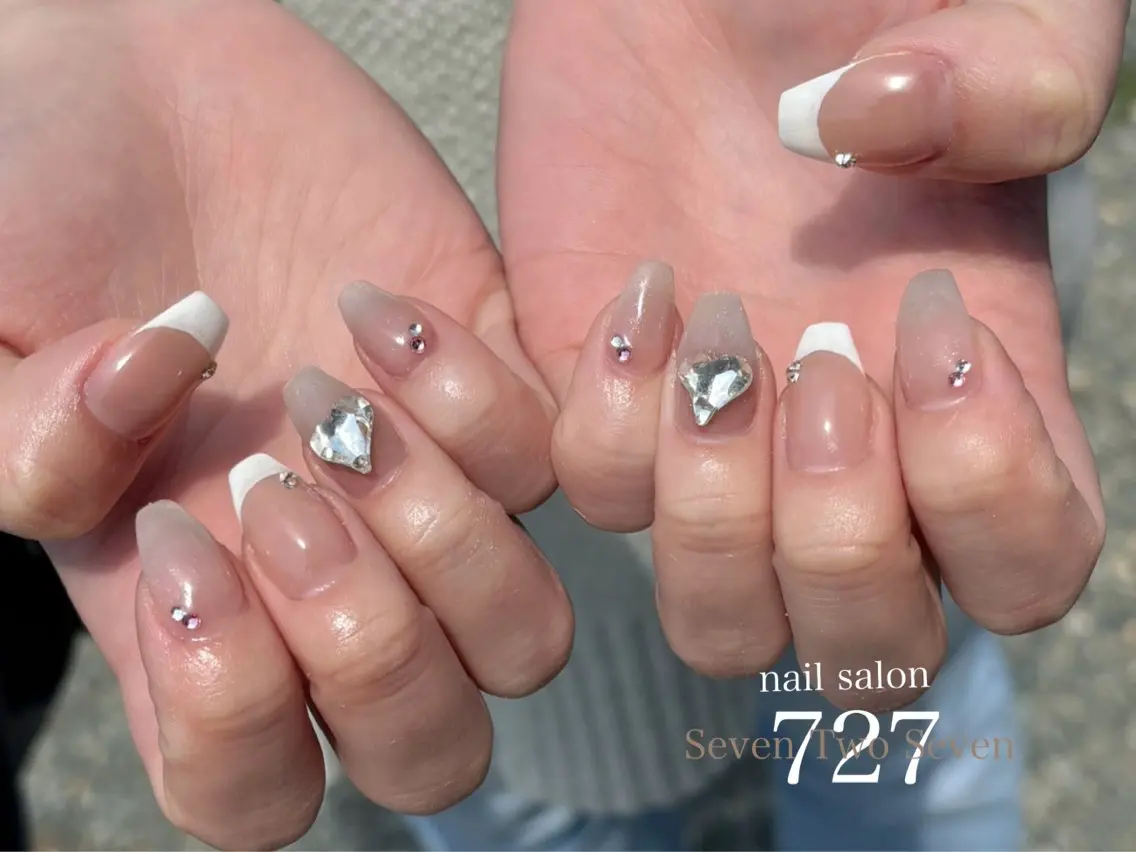 ネイル ハンドネイル 727 nailのネイルデザイン