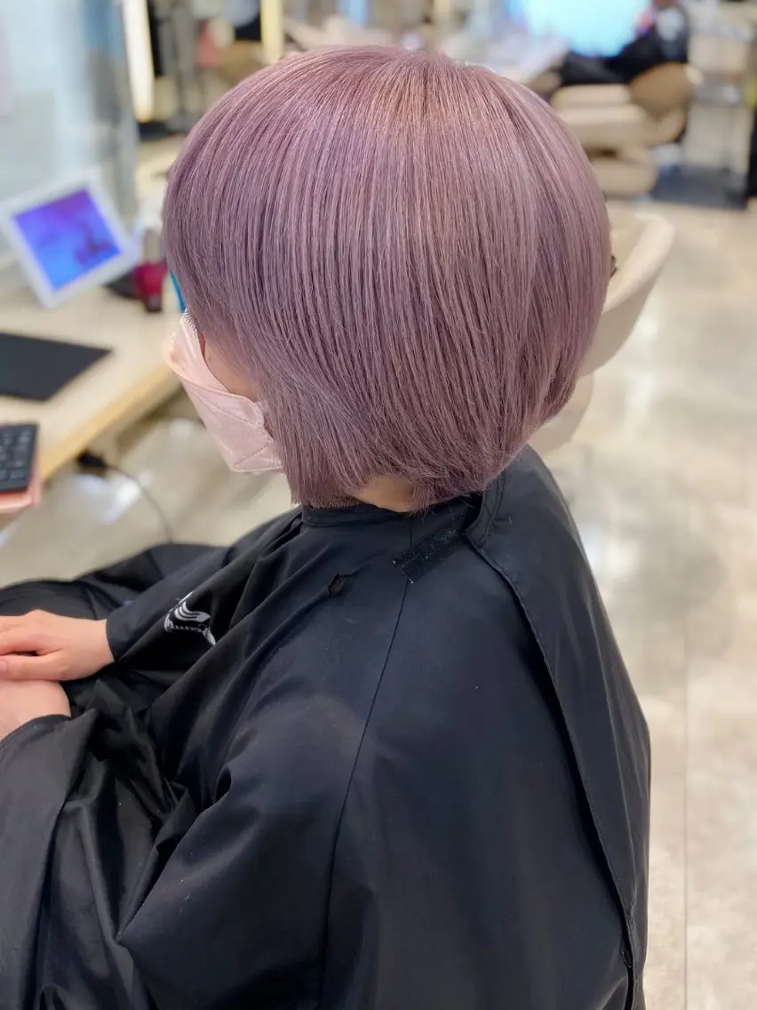 ショート カラー バレイヤージュ ベージュカラー ブリーチ ブロンド ケアブリーチ カット ヘアカラー トリートメント お悩み解決美容師🦚 片山/銀座/有楽町のヘアスタイル