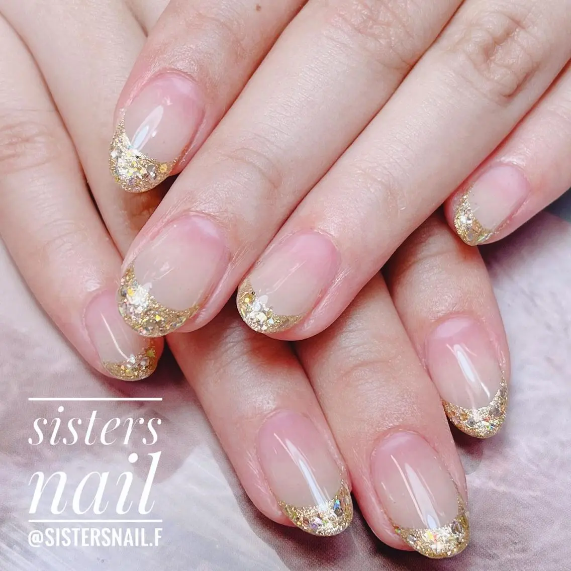 ネイル アートネイル フレンチネイル ガラスフレンチ ゴールド ブライダルネイル sisters nail.fのネイルデザイン
