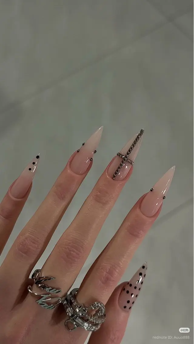 ネイル 長さ出し フレンチネイル グラデーション 韓国ネイル ロングネイル ハンドネイル Josie nail salonのネイルデザイン