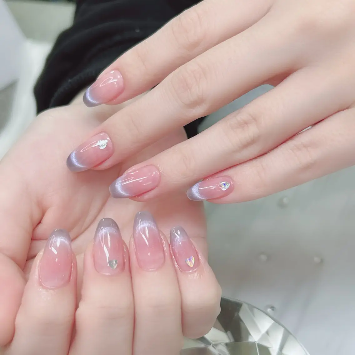 ネイル オーロラネイル ミラーネイル オフィスネイル ワンカラーネイル シンプルネイル ハンドネイル Cute Tips nailのネイルデザイン