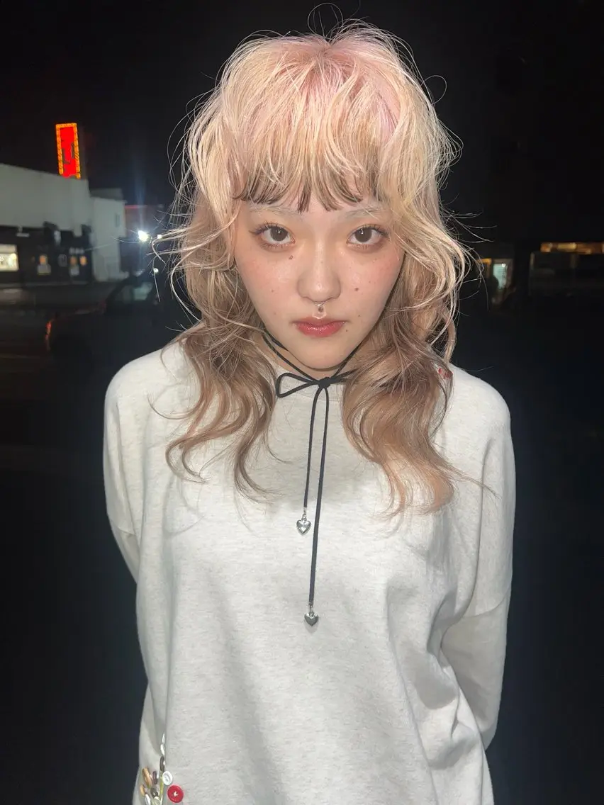ロング カラー ヘアカラー eim AYUKAのヘアスタイル