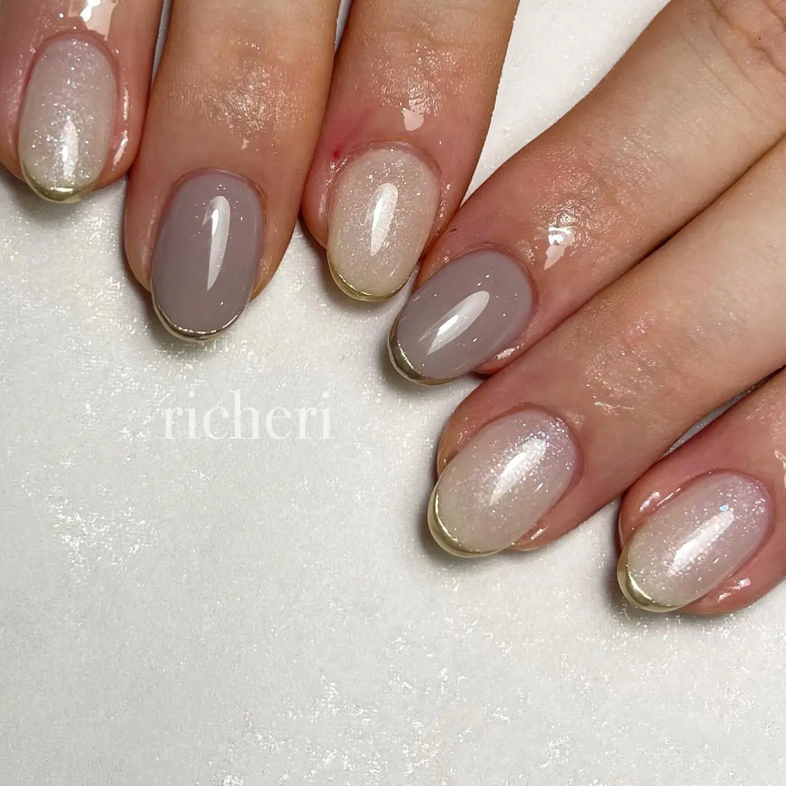 ミディアム ネイル ハンドネイル richeri beautyのエステ・リラクイメージ