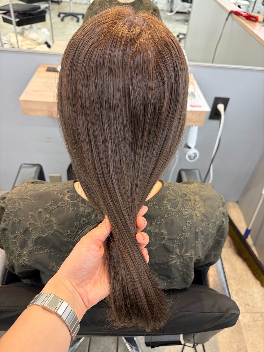 ミディアム ヘアカラー 🫧 Manaka🫧のヘアスタイル
