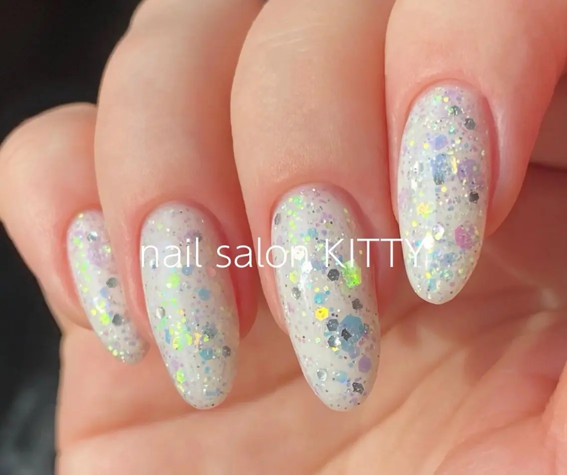 ネイル ハンドネイル KITTY KUMIKOのネイルデザイン