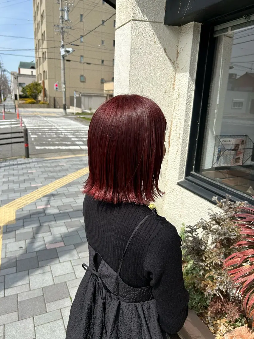ミディアム カラー 倉本 美優のヘアスタイル