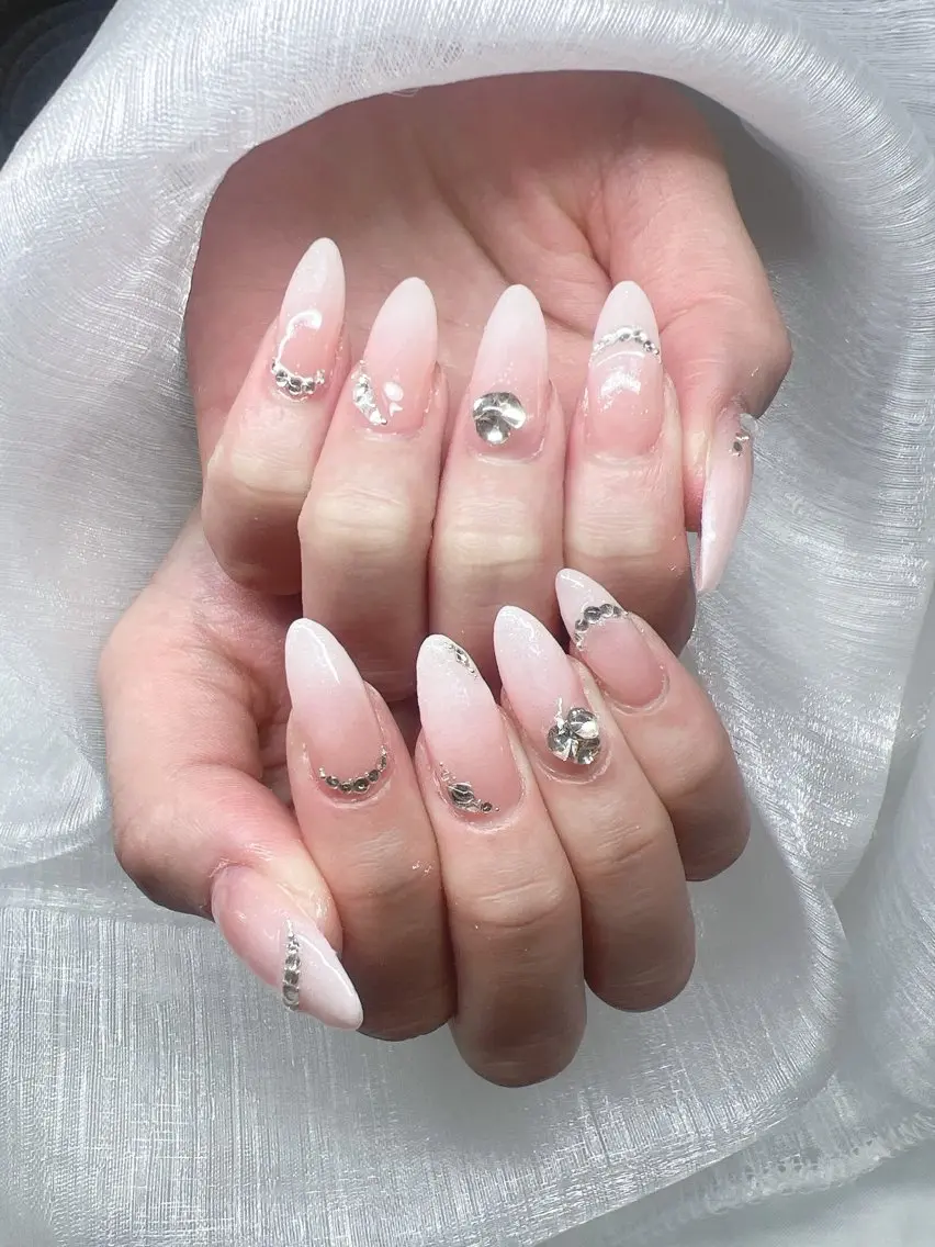 ネイル ハンドネイル Lee Nails チップ長さだし専門店のネイルデザイン