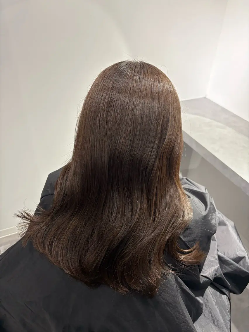 セミロング カット ヘアカラー トリートメント 中原 栞奈のヘアスタイル