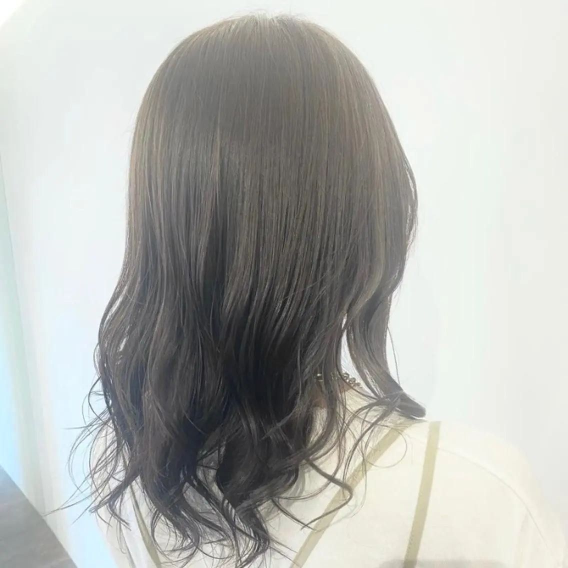カラー ブリーチ グレージュ アイスグレージュ 🫧カラー&エクステ 専門🤍松下🫧のヘアスタイル