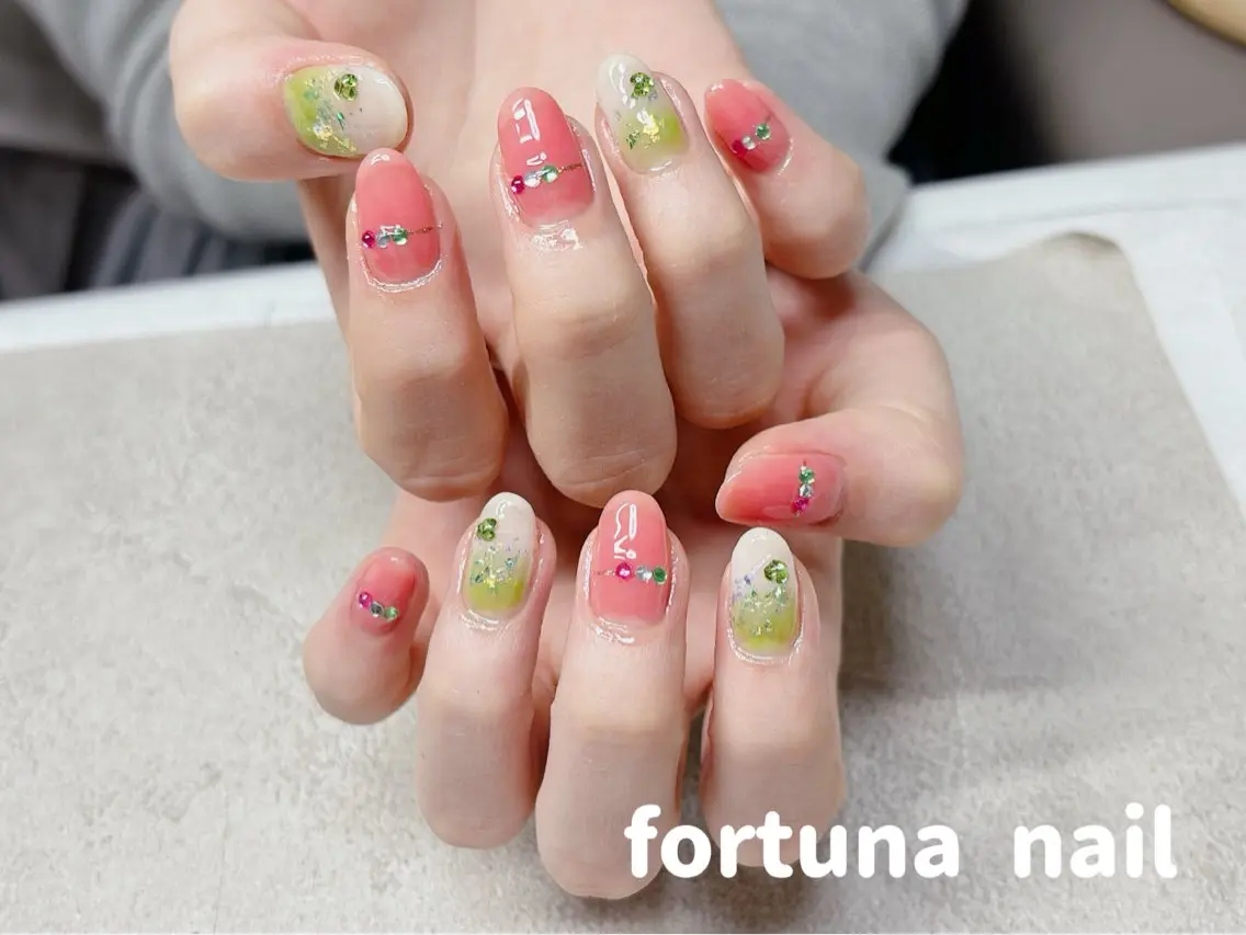 ネイル Nail •Head スパFortunaのネイルデザイン