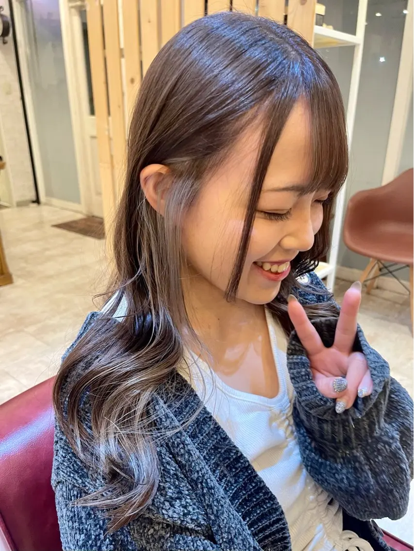ロング 🍭透明感カラー 志賀拓海🍬🌈のヘアスタイル