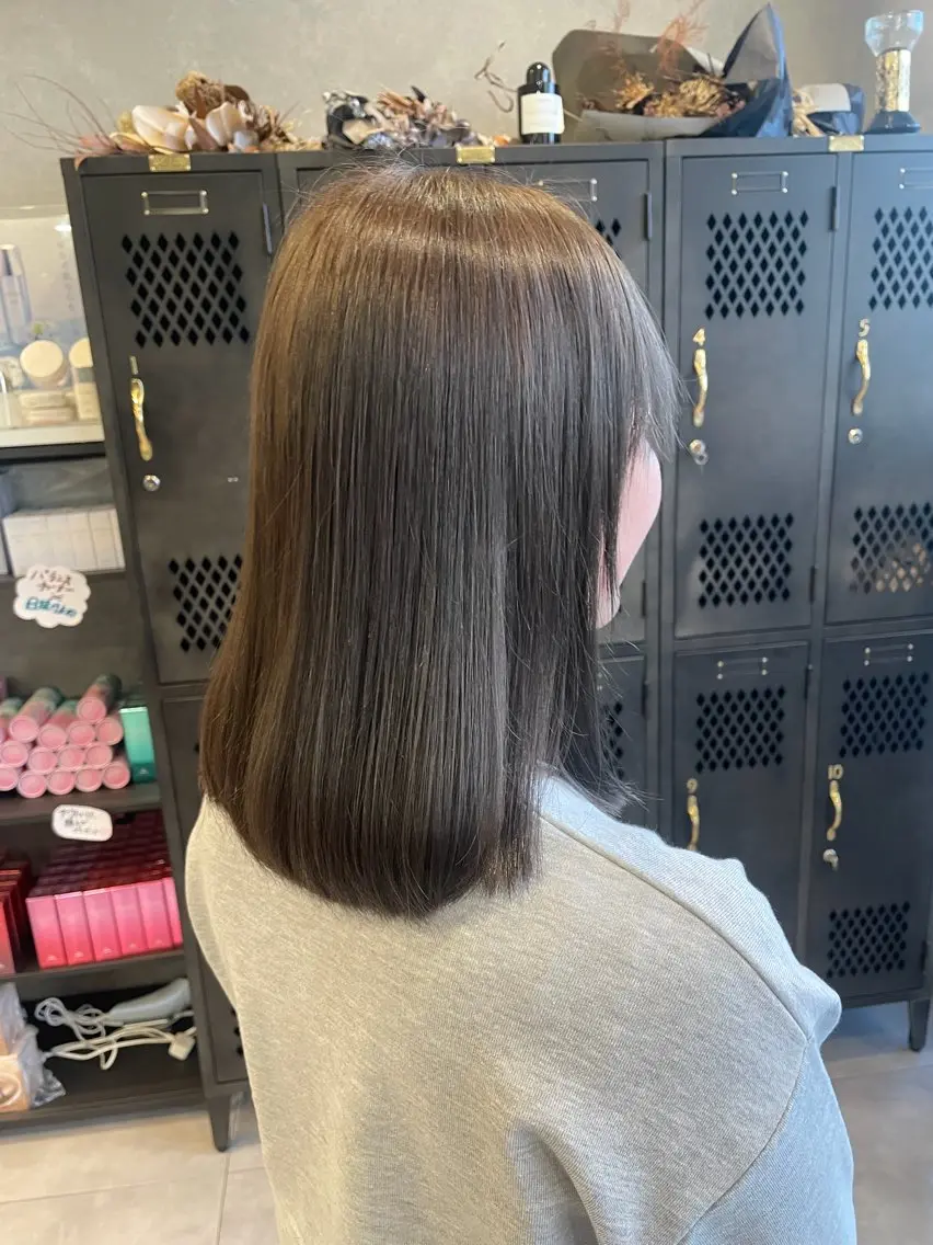 ミディアム カット ヘアカラー トリートメント 柄澤 菜南子のヘアスタイル