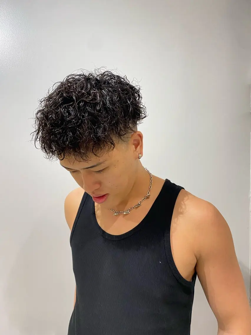 ショート パーマ メンズ フェードカット トリートメント カット パーマ トリートメント Riganuts王子 Hayato✂︎のヘアスタイル