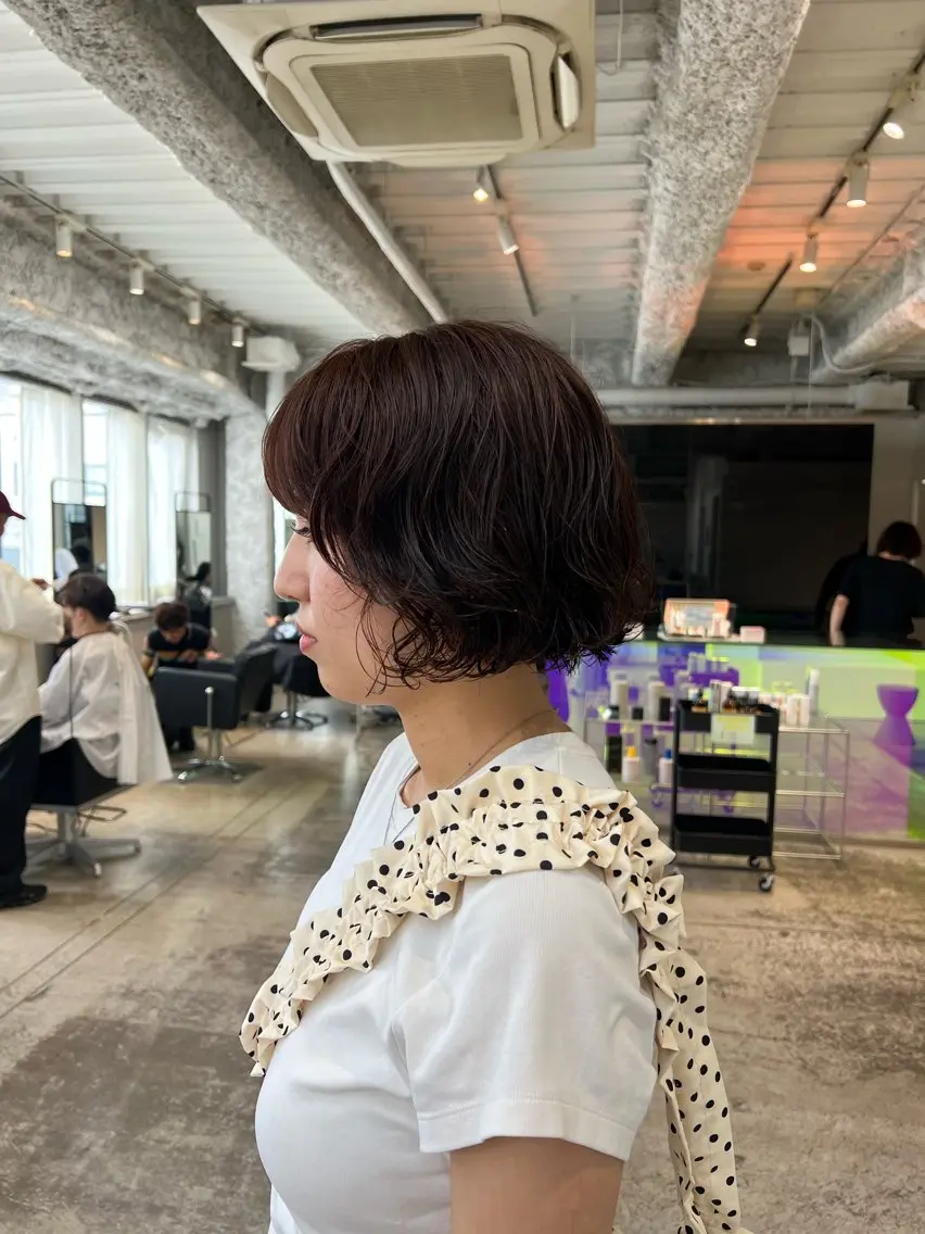 ショート パーマ ボブ カット パーマ AmiLi HONOKAのヘアスタイル