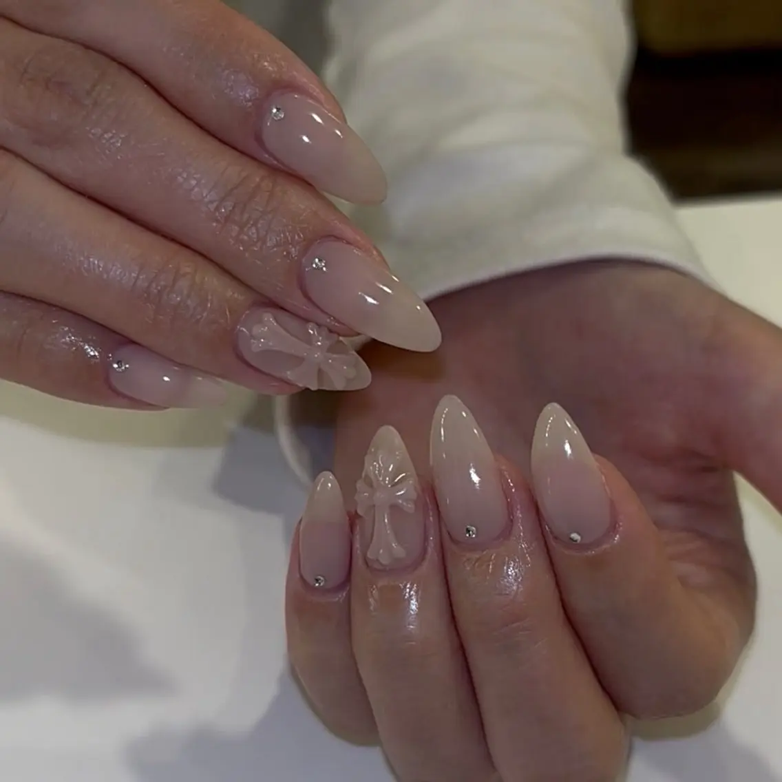 ネイル ハンドネイル aoba🧁🎹 カラー/ネイルのヘアスタイル