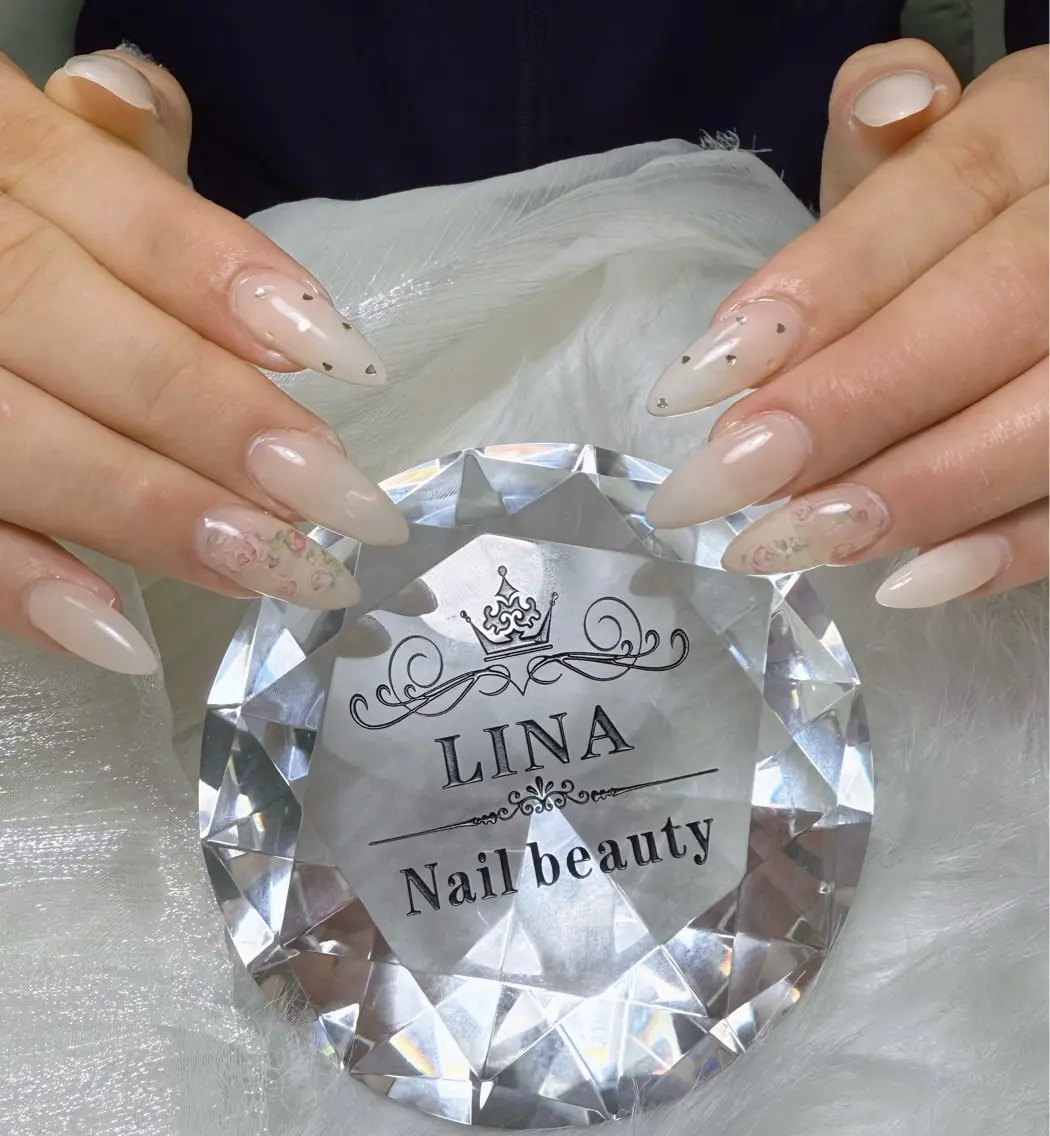 ネイル Lina  nail beautyのネイルデザイン